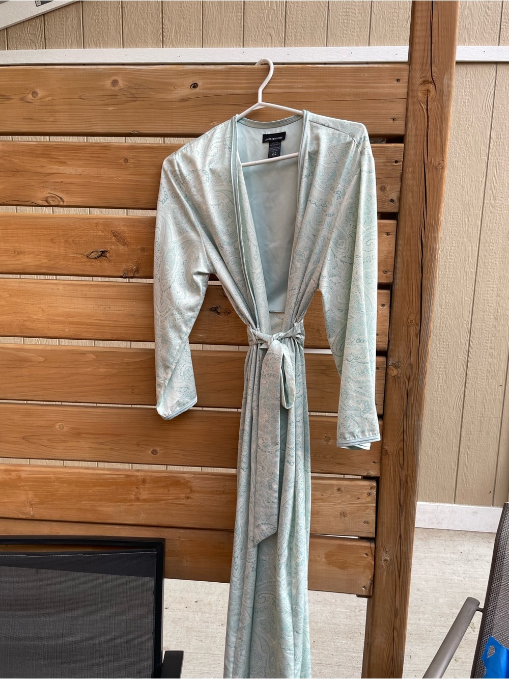 Jones New York Light Mint Paisley Satin Wrap Robe with Tie Belt